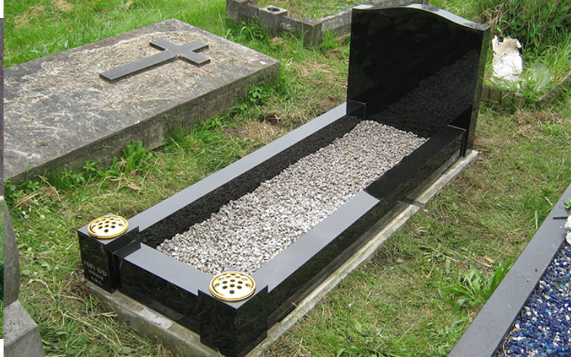 How Much Should a Headstone Cost? A Price Breakdown